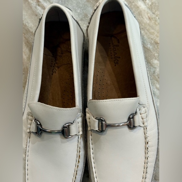 Men’s CLARKS White leather buckle loafers- Size 12 - Picture 6 of 8